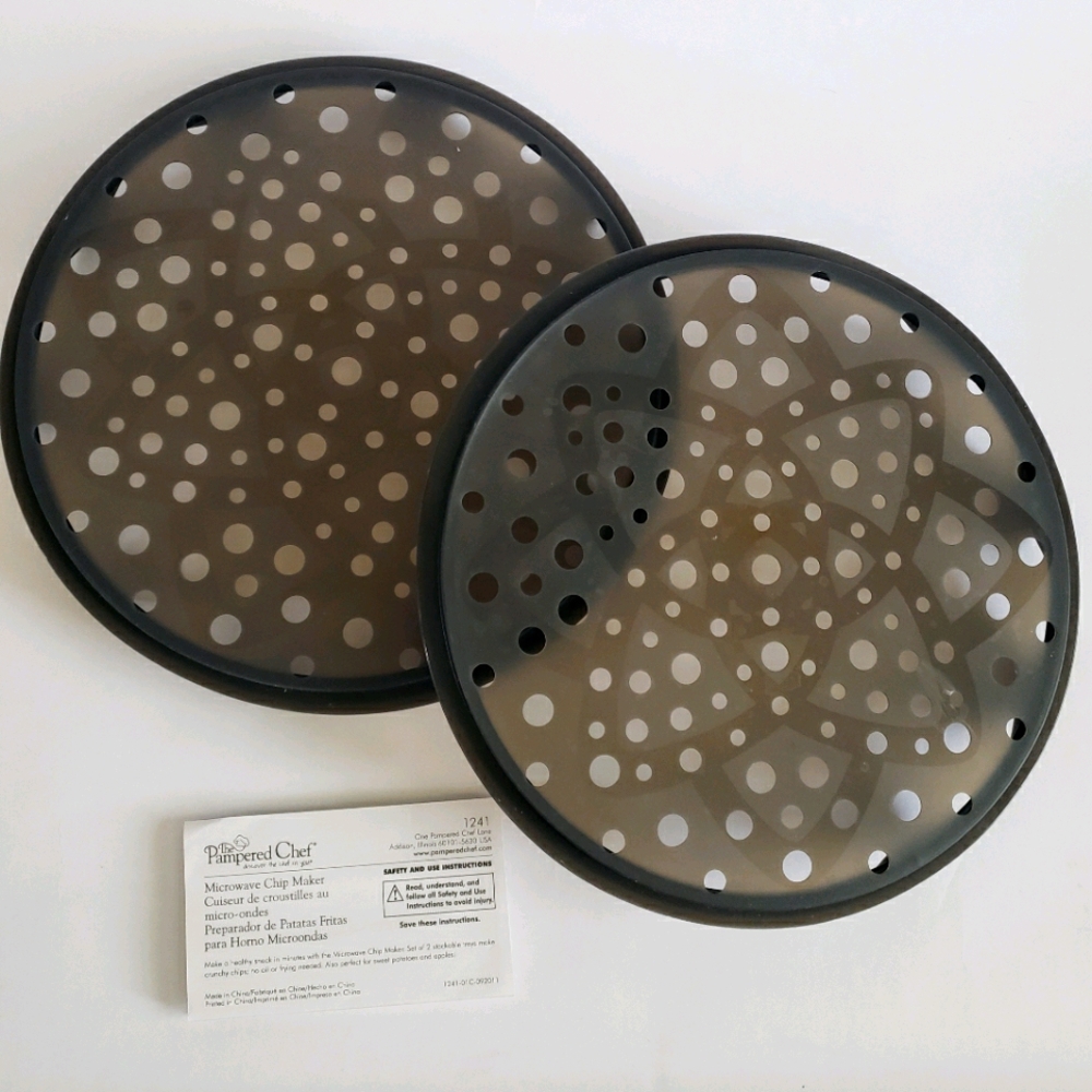 Pampered Chef Microwave Chip Maker (Set of 2)